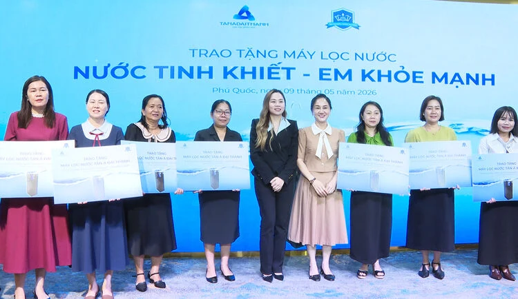 Tặng 50 máy lọc nước cho 50 trường học tại đặc khu Phú Quốc